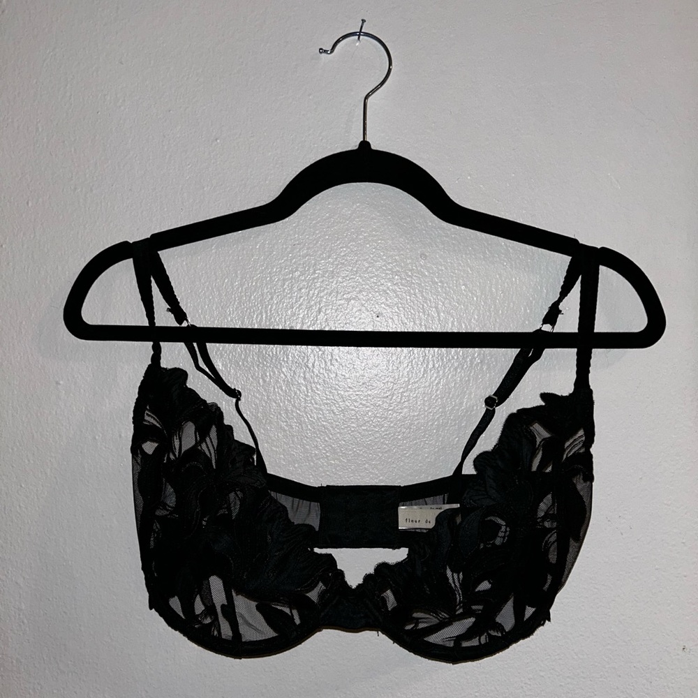 FLEUR DU MAL Lily Embroidery Plunge Bra 34G - Like New